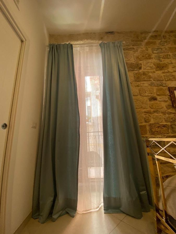 Dimora Del Carmine Hotel บารี ภายนอก รูปภาพ
