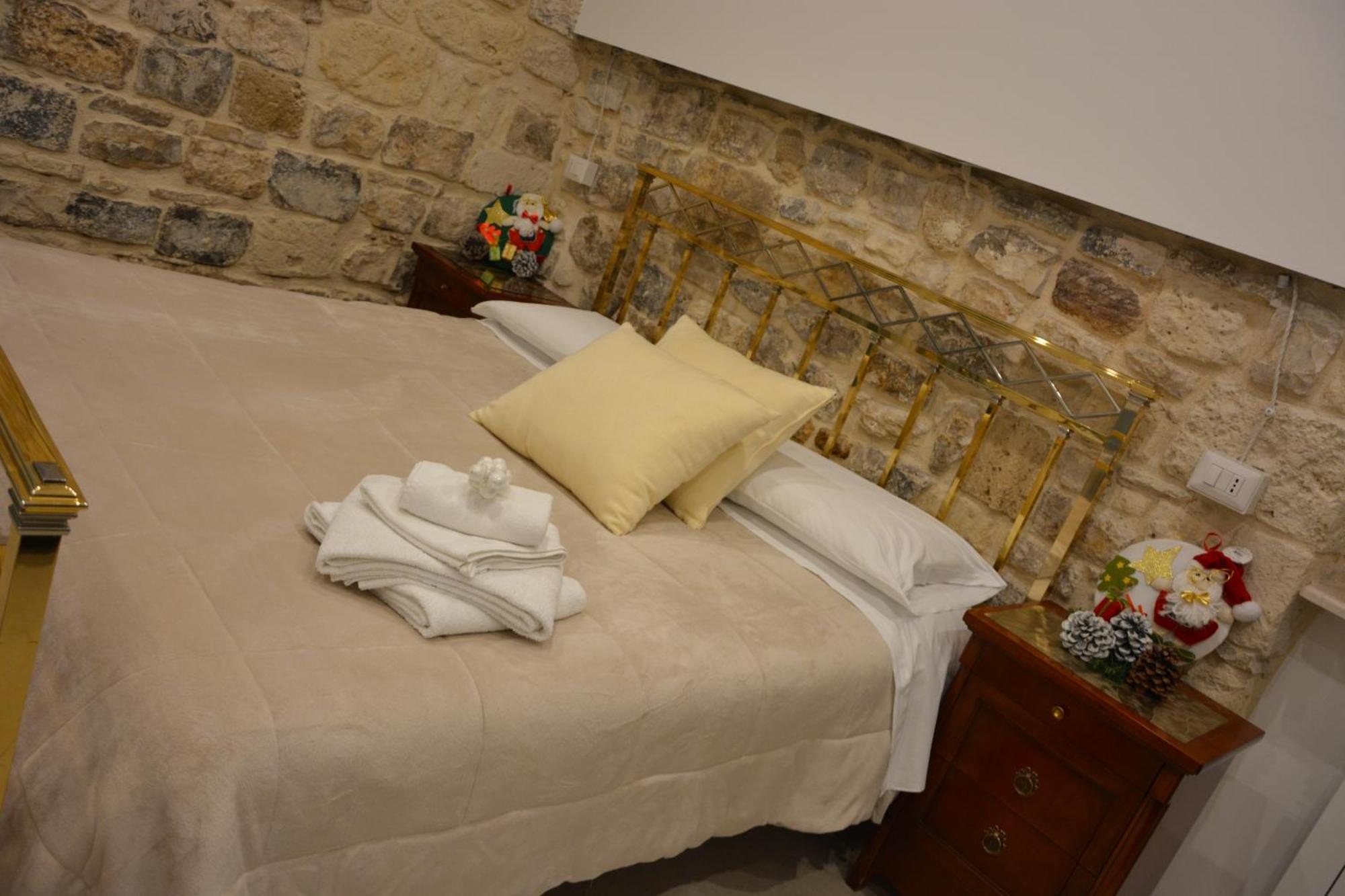 Dimora Del Carmine Hotel บารี ภายนอก รูปภาพ