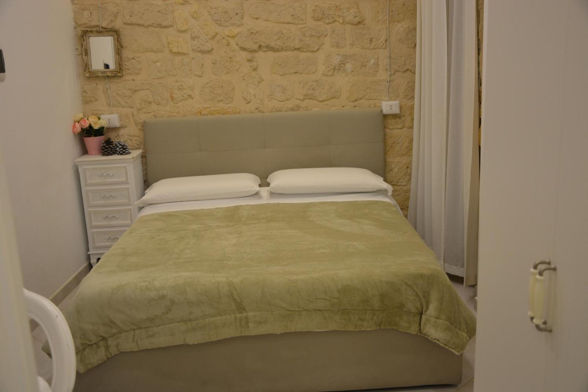 Dimora Del Carmine Hotel บารี ภายนอก รูปภาพ