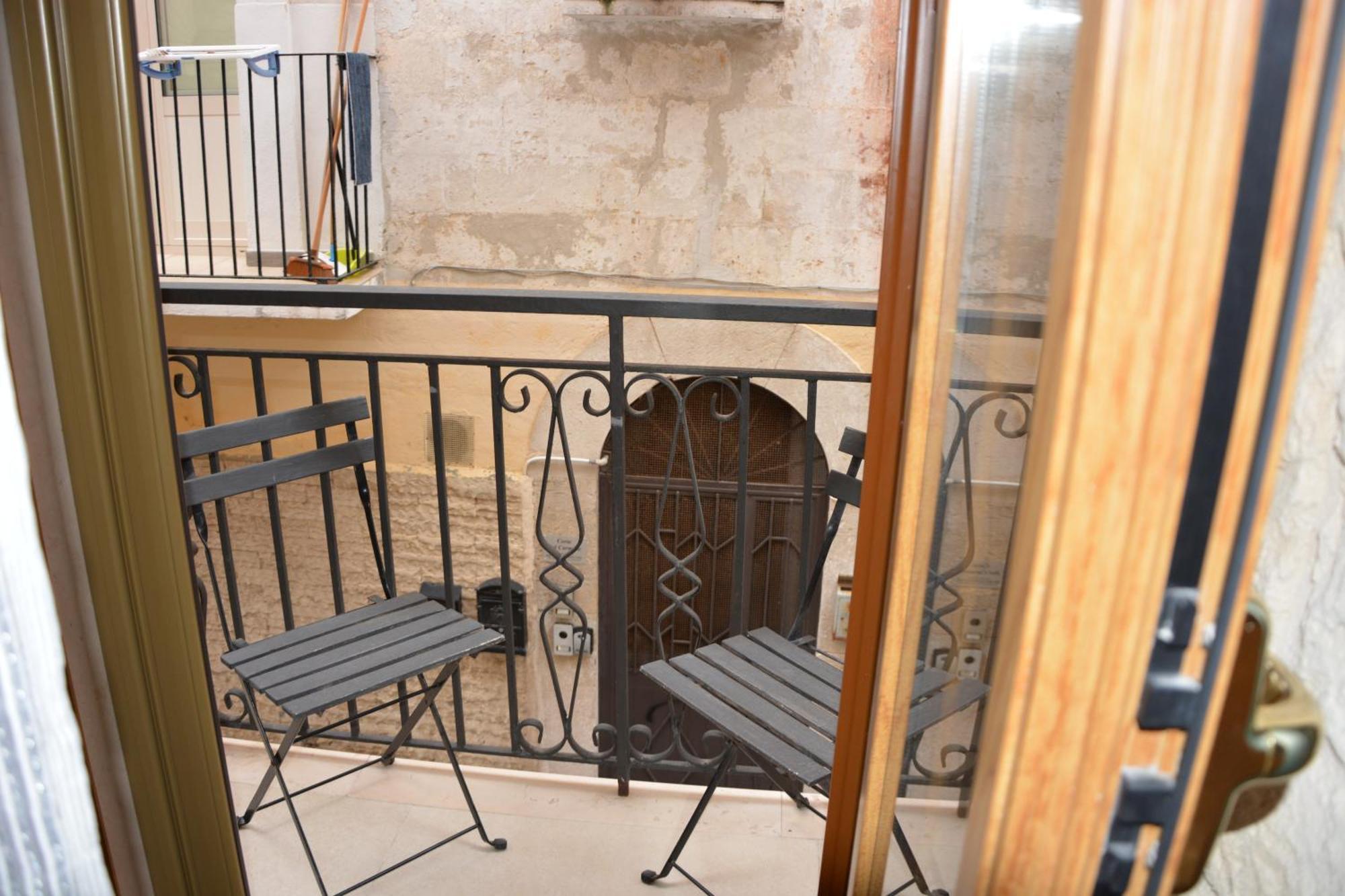 Dimora Del Carmine Hotel บารี ภายนอก รูปภาพ