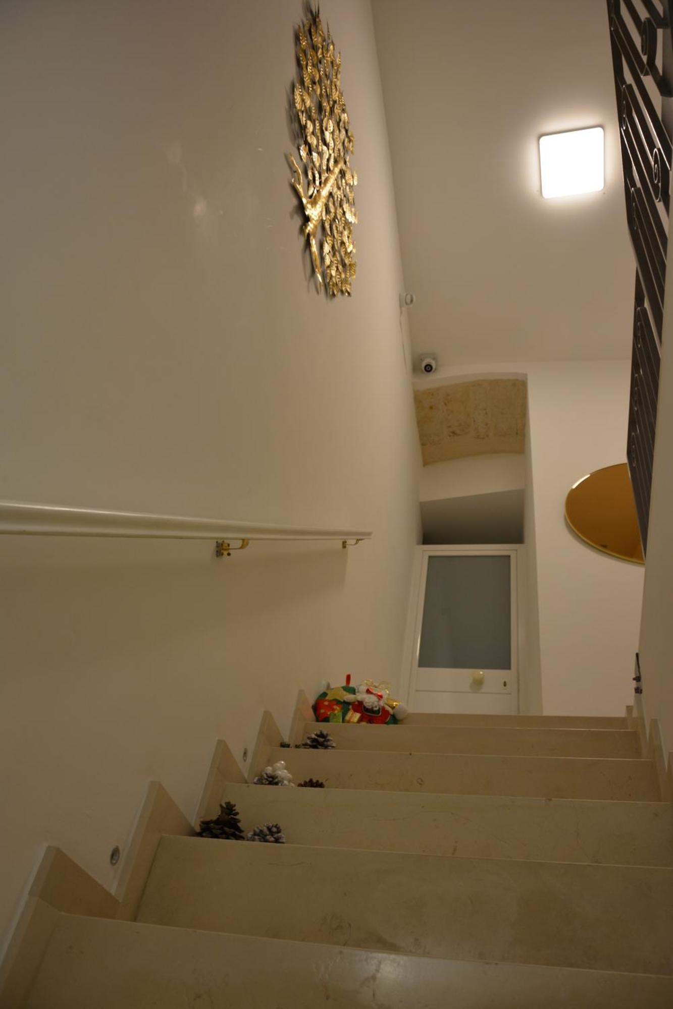 Dimora Del Carmine Hotel บารี ภายนอก รูปภาพ